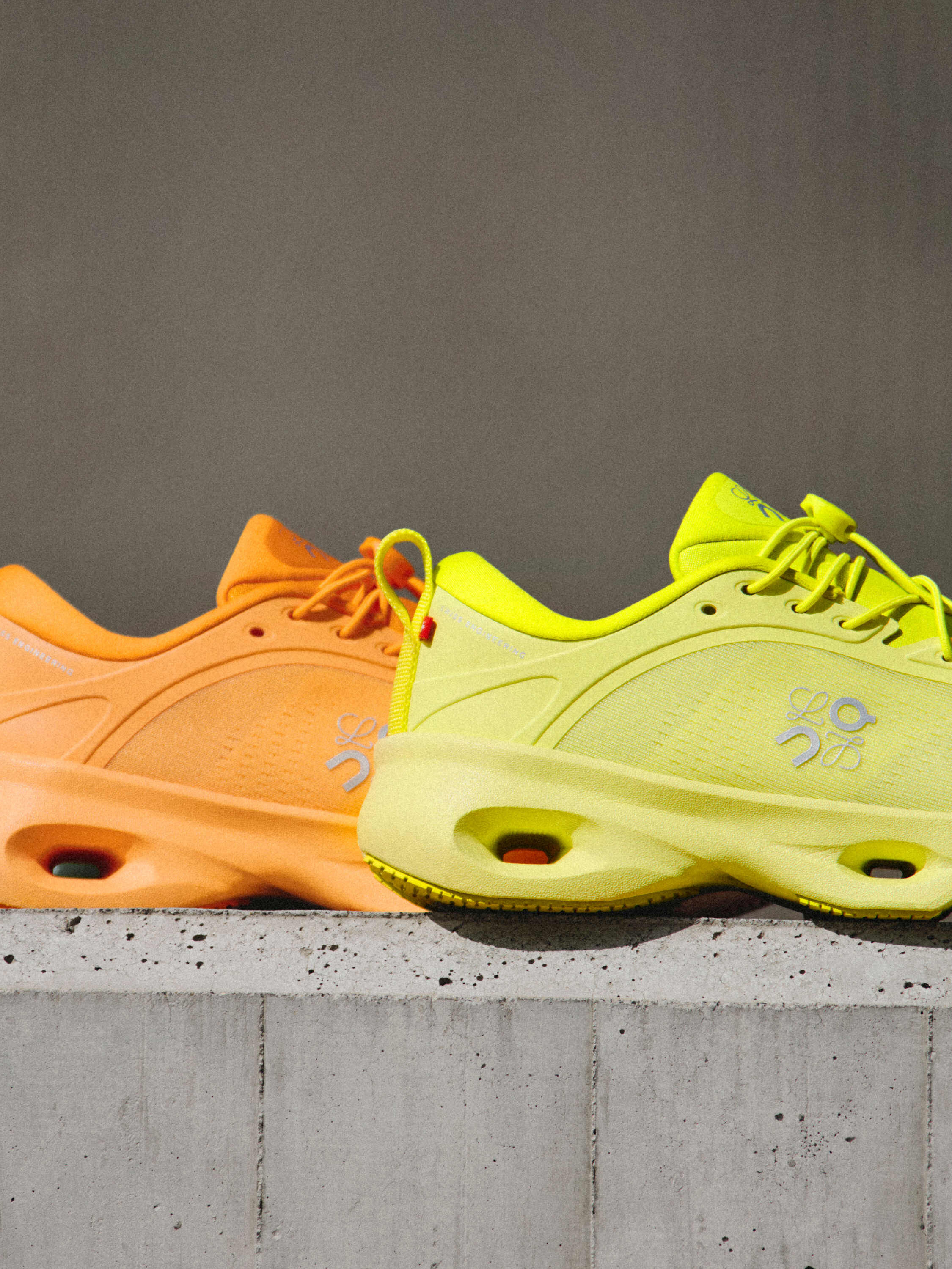 ロエベ x オン 最新コラボレーション 2025 - LOEWE - LOEWE